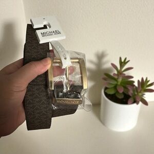 Michael Kors Women's Chocolate Brown Logo Gold Hardware Belt MED NWT